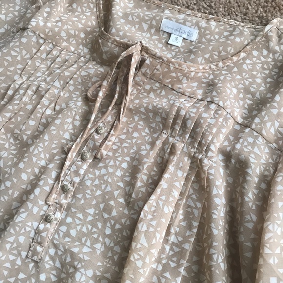 Charming Charlie Blouse - Picture 3 of 4